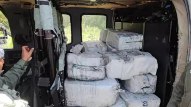 Era procedente de Sudamérica; la aeronave y todo lo decomisado fueron puestos a disposición de las autoridades competentes