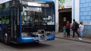 Niña agradece a operador de Va y Ven  por ayudarla a asistir a sus quimioterapias  