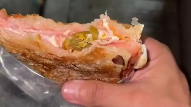 Probó desde comida callejera, hasta los antojitos típicos en una cenaduría