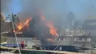 Así fue el incendio en Isla Mujeres