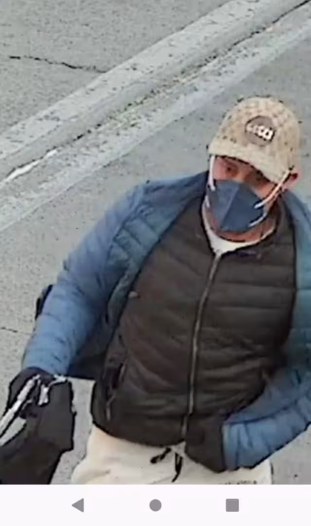 Asalto a padres de familia en inmediaciones de escuela en Tlanepantla