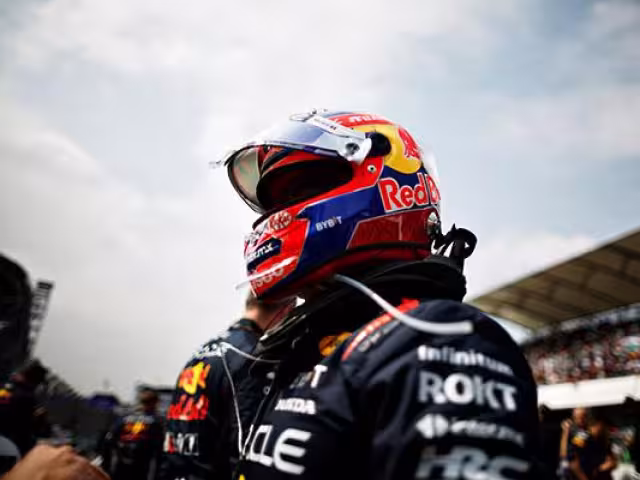 Checo Pérez no tuvo un buen arranque en la Práctica 1