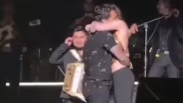 Belinda acudió al concierto de Nodal en Las Vegas