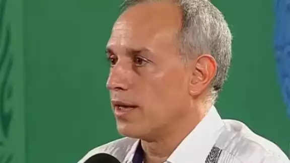 López-Gatell durante la conferencia de prensa López-Gatell durante la conferencia de prensa