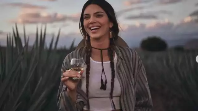 Jenner anunció que pasó 4 largos años trabajando para crear el mejor tequila