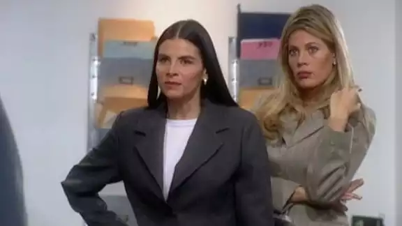 Patricia Fernández es la mejor amiga de Marcela Valencia, y fue secretaria de presidencia en Ecomoda Patricia Fernández es la mejor amiga de Marcela Valencia, y fue secretaria de presidencia en Ecomoda