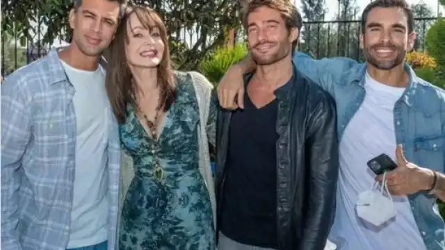 Gaby Spanic será la madre de tres hombres durante la telenovela 'Corazón Guerrero'. Foto: Instagram @tele_novelero