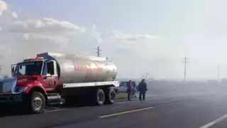 El fuego inició a las 3 de la tarde en la carretera Buctzotz - Tizimín