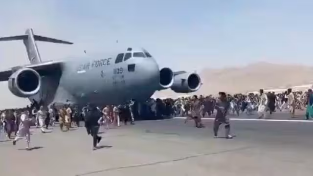 Pánico y caos en el Aeropuerto de Kabul