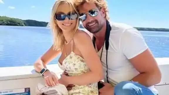 Gabriel Soto y su pareja Irina Baeva disfrutaron de este fin de semana en Progreso y otros puntos de Yucatán Gabriel Soto y su pareja Irina Baeva disfrutaron de este fin de semana en Progreso y otros puntos de Yucatán