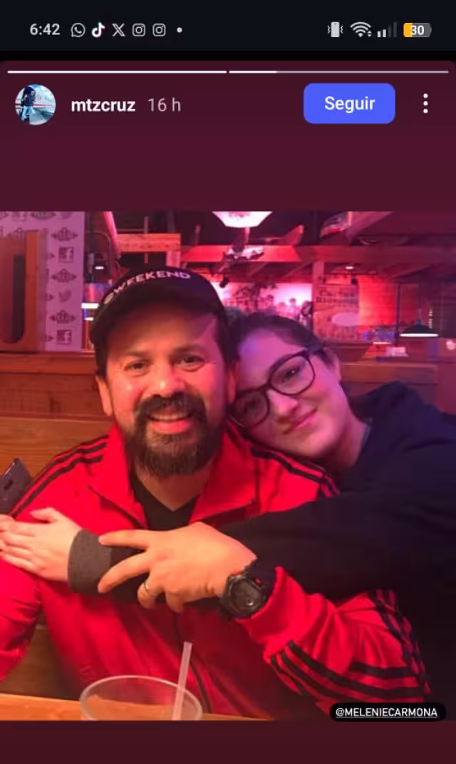 Foto polémica en medio del escándalo que ha colocado Cruz en sus redes sociales