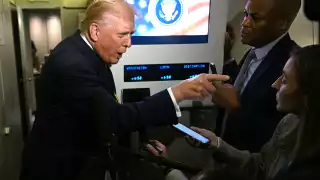 Trump asegura que demandará a la BBC hasta por 5,000 millones de dólares por edición de documental