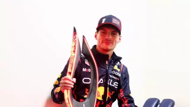 Max celebró su regreso al podio