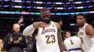 LeBron James informa a Lakers que se marcha; Warriors surgen como favoritos para ficharlo