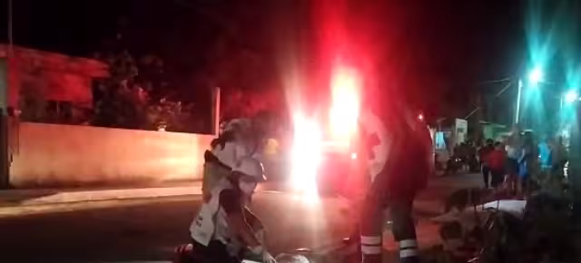 Al lugar arribaron paramédicos de la Cruz Roja, pero tras valorarlo constataron que ya no tenía signos vitales