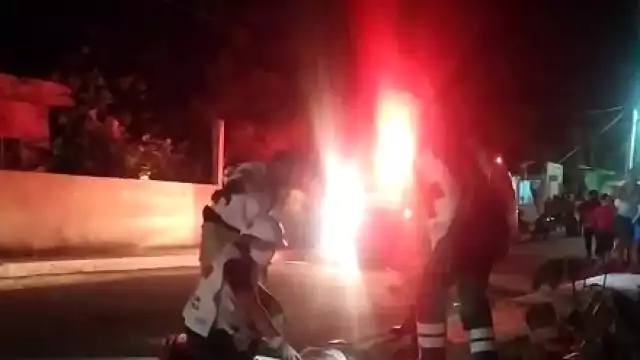 Al lugar arribaron paramédicos de la Cruz Roja, pero tras valorarlo constataron que ya no tenía signos vitales