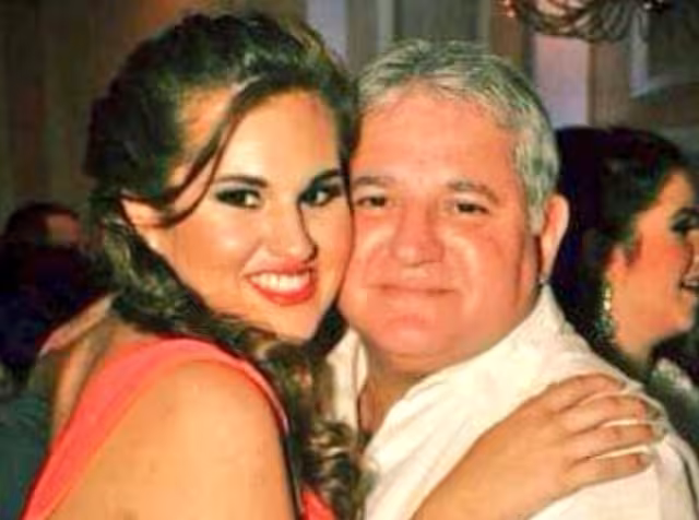 Ivana, es hija del presidente del equipo de béisbol los Olmecas de Tabasco