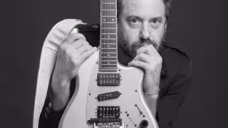 Alejandro Marcovich permanece en coma tras sufrir derrame cerebral