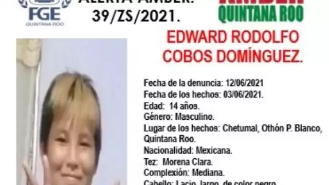 Edward es de complexión delgada, tez morena clara, mide aproximadamente 1.58 metros