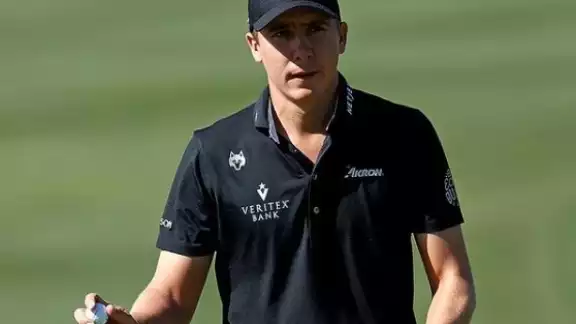 El golfista se encuentra en segundo lugar en los Juegos Olímpicos de Tokio 2020 y se espera suba al podio