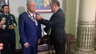LA Orden del Quetzal fue entregada a AMLO por el apoyo que el Gobierno de México brindó al Gobierno de Guatemala
