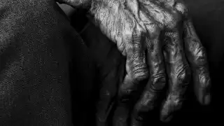 Abuelo se suicida en pleno parque de la CDMX (Fotos)