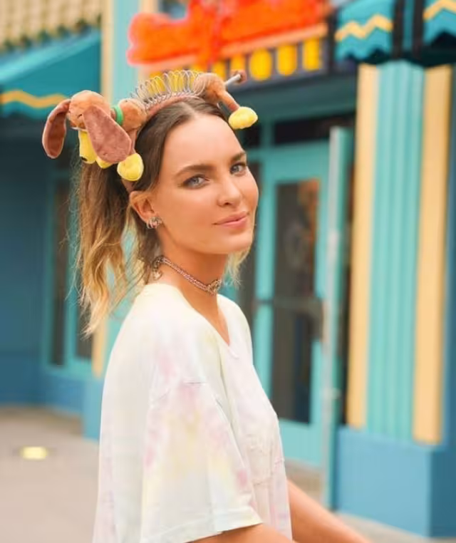 La cantante además platicó con ellos para darles ánimos en su lucha contra la enfermedad