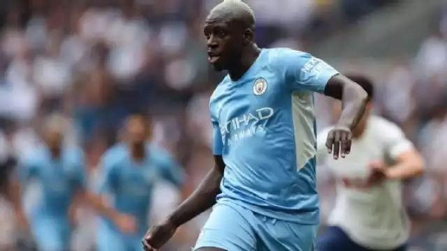 El defensa lateral ha visto su carrera abruptamente detenida