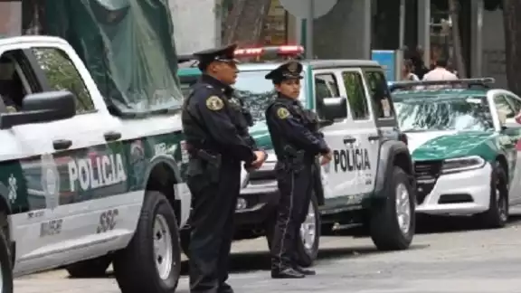 Elementos de la policía arribaron al lugar de los hechos