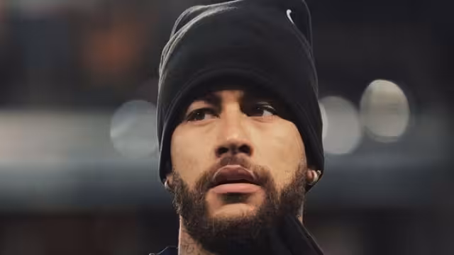 Neymar ha sido criticado por su comportamiento fuera de la cancha