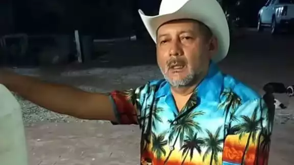 Molesto, se ofreció a pagar el líquido para fumigar el municipio