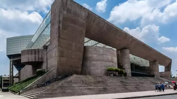 Se dijo que los estudiantes fueron alentados por padres y docentes para continuar con su preparación Se dijo que los estudiantes fueron alentados por padres y docentes para continuar con su preparación