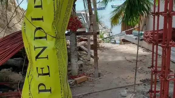 Autoridades federales deben emitir las licencias para estas obras.
