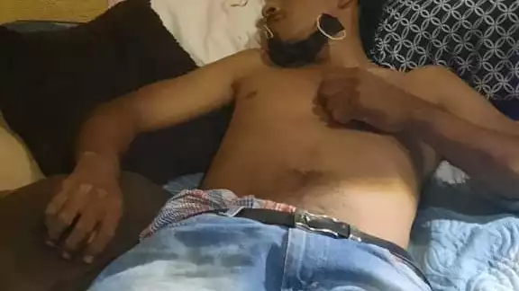 El hombre ya había guardado en una mochila lo que intentaba robar El hombre ya había guardado en una mochila lo que intentaba robar
