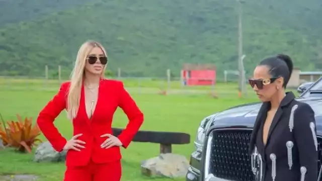 Así se ve Emma Coronel en el nuevo video musical 'La Señora'