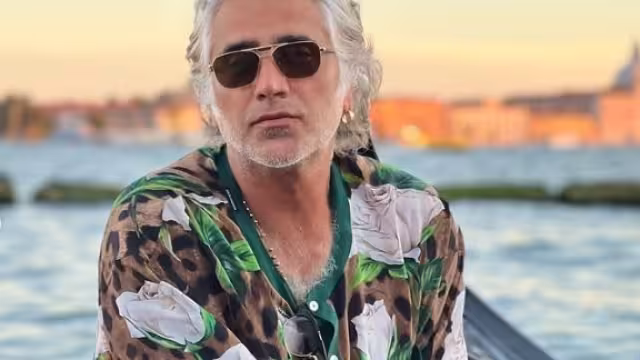 Esta es la foto en la que usuarios llamaron señora a Alejandro Fernández