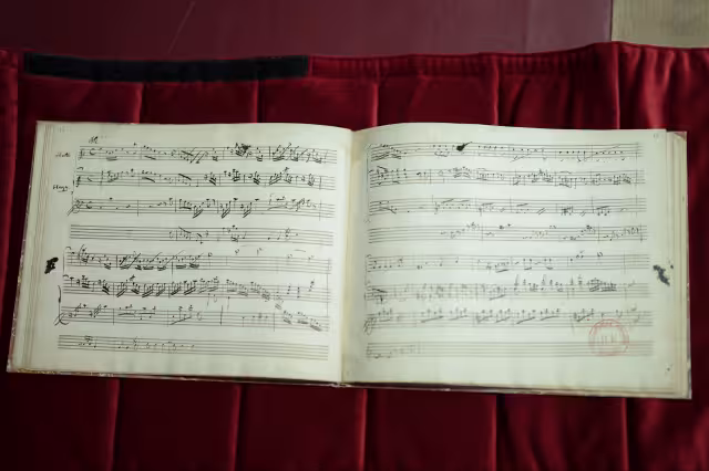 El libro inédito de Mozart contiene una obra inconclusa; ¿quién podrá terminarla?