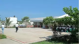 Muere estudiante dentro de una secundaria en Piedra de Agua, Umán