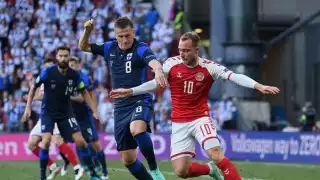 Christian Eriksen se desmayó a pocos minutos del final del primer tiempo entre Dinamarca y Finlandia.