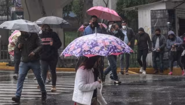 Se recomienda tomar precauciones ante la probabilidad de lluvia este viernes