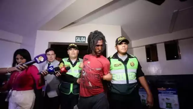 Limpiaparabrisas apuñala y mata a un chofer en Lima, Perú