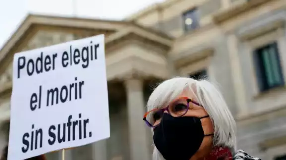 La legislación entrará en vigor en junio tras una moratoria de tres meses La legislación entrará en vigor en junio tras una moratoria de tres meses