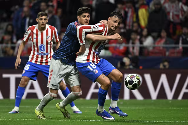 Gunners y Colchoneros empataron tras un partido intenso y dejaron todo para la vuelta.