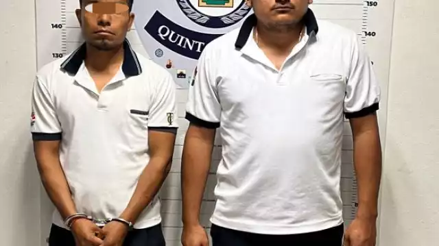 Los taxistas fueron detenidos por elementos policiacos