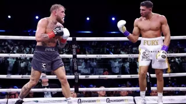 Tommy Fury rompe el invicto de Jake Paul