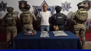 Cae presunto distribuidor con cargamento de marihuana en Holbox