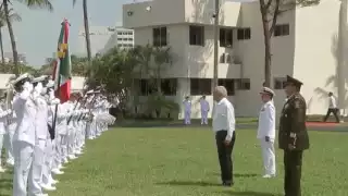 Por primera vez la ceremonia por el Día de la Marina se llevó en la Escuela Náutica Mercante, Fernando Siliceo y Torres, de Veracruz