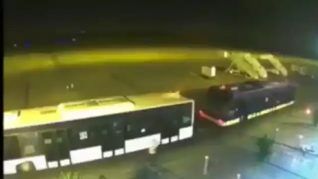 l tráfico aéreo se detuvo durante un corto período tras la detonación