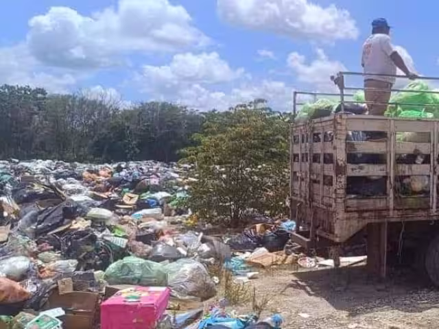 La Comuna de Escárcega no tiene dónde verter los desperdicios y usa cualquier terreno.