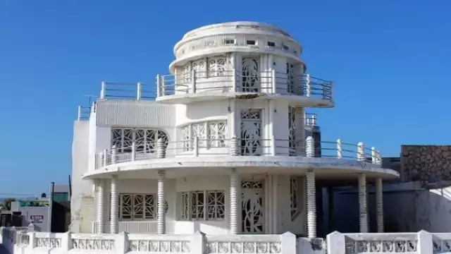 La Casa del Pastel fue manda a construir en 1940 por Víctor Suárez Molina